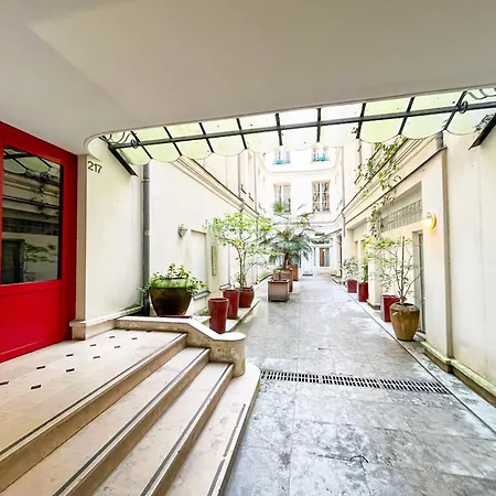 Urban Flat 67 - Spacious Flat In Paris